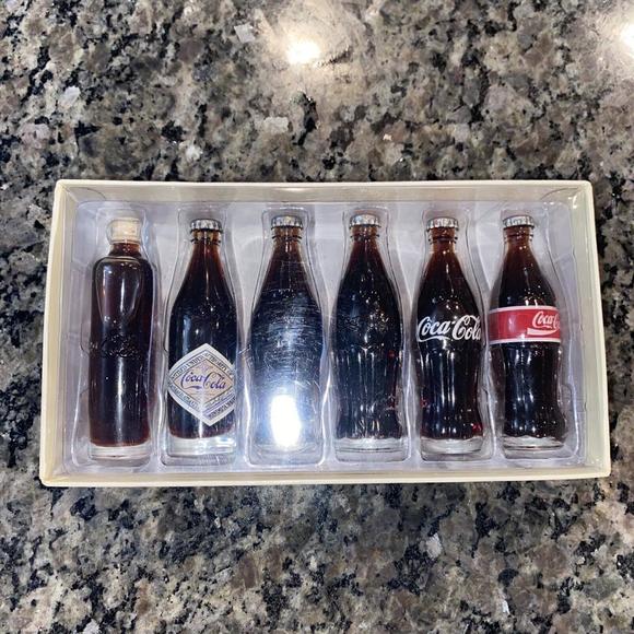Other - Coca-Cola Evolution of The Contour Bottle Miniatures Set Of 6 Vintage 1998